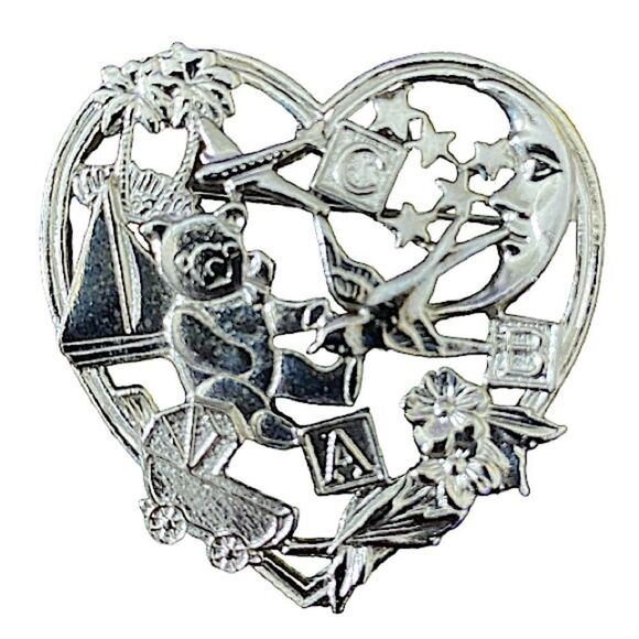 Vintage Avon Sweet Memories Heart Brooch Filigree Pin Silver Tone Collectible - Picture 1 of 2